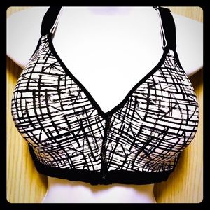 Maidenform sports bra